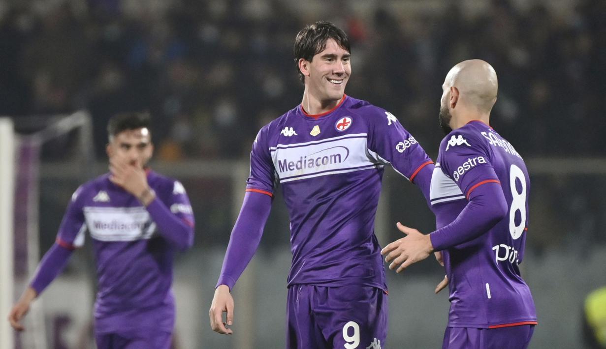 Empat gol Fiorentina ditorehkan oleh Dusan Vlahovic dengan dua gol dan Alfred Duncan serta Ricardo Saponara masing-masing satu gol. (AP/Massimo Paolone)