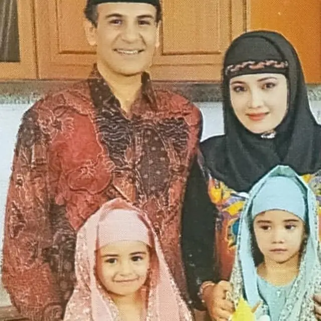 6 Potret Masa Kecil Zaskia Sungkar dan Shireen Sungkar, Bak Anak Kembar