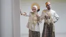 Wafda pun diketahui telah resmi menikahi sang kekasih, Safira Kamila melalui unggahan di akun Instagram pribadinya. Pernikahan keduanya pun diketahui mengusung adat Bugis. (Liputan6.com/IG/@captureyourmoment_)