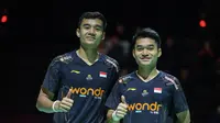 Ganda putra Indonesia Leo Rolly Carnando/Bagas Maulana&nbsp;lolos ke babak 16 besar Swiss Open 2025.&nbsp;Leo/Bagas menang setelah pasangan Jerman David Eckerlin/Simon Krax memutuskan retired dalam laga yang dimainkan di St. Jakobshalle, Basel, Rabu (19/3).&nbsp;(foto: PBSI)