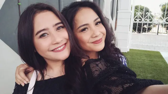 [Bintang] Prilly Latuconsina dan Nagita Slavina