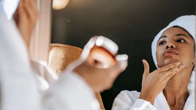 Jangan Berlebihan, Sesuaikan Penggunaan Bahan Aktif dengan Kondisi Kulit