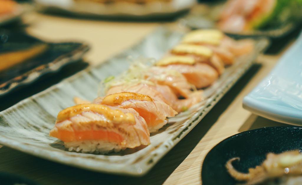 Kamu bisa menikmati masakan dengan cita rasa otentik Jepang tanpa harus bersusah payah ke negara asalnya.
