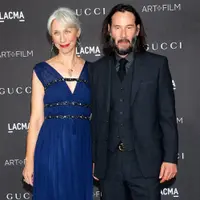 Alexandra Grant dan Keanu Reeves | Broadimage/Shutterstock | instagram.com/lifeandstyleweekly