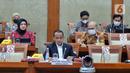 Menteri Investasi/Kepala Badan Koordinasi Penanaman Modal (BKPM) Bahlil Lahadalia saat rapat kerja dengan Komisi VI DPR di Jakarta, Rabu (14/12/2022). Rapat tersebut membahas kinerja Kementerian Investasi/BKPM dan target investasi sampai Desember 2022. (Liputan6.com/Angga Yuniar)