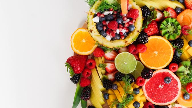 Ilustrasi buah yang dikonsumsi setelah makanan utama. (Sumber foto: Pexels.com)