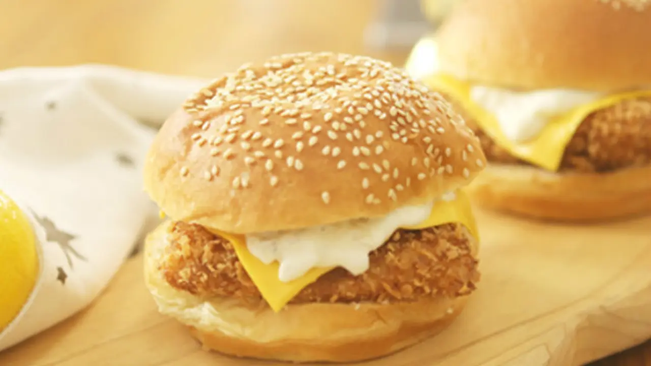 Fish Burger ala Restoran Cepat Saji