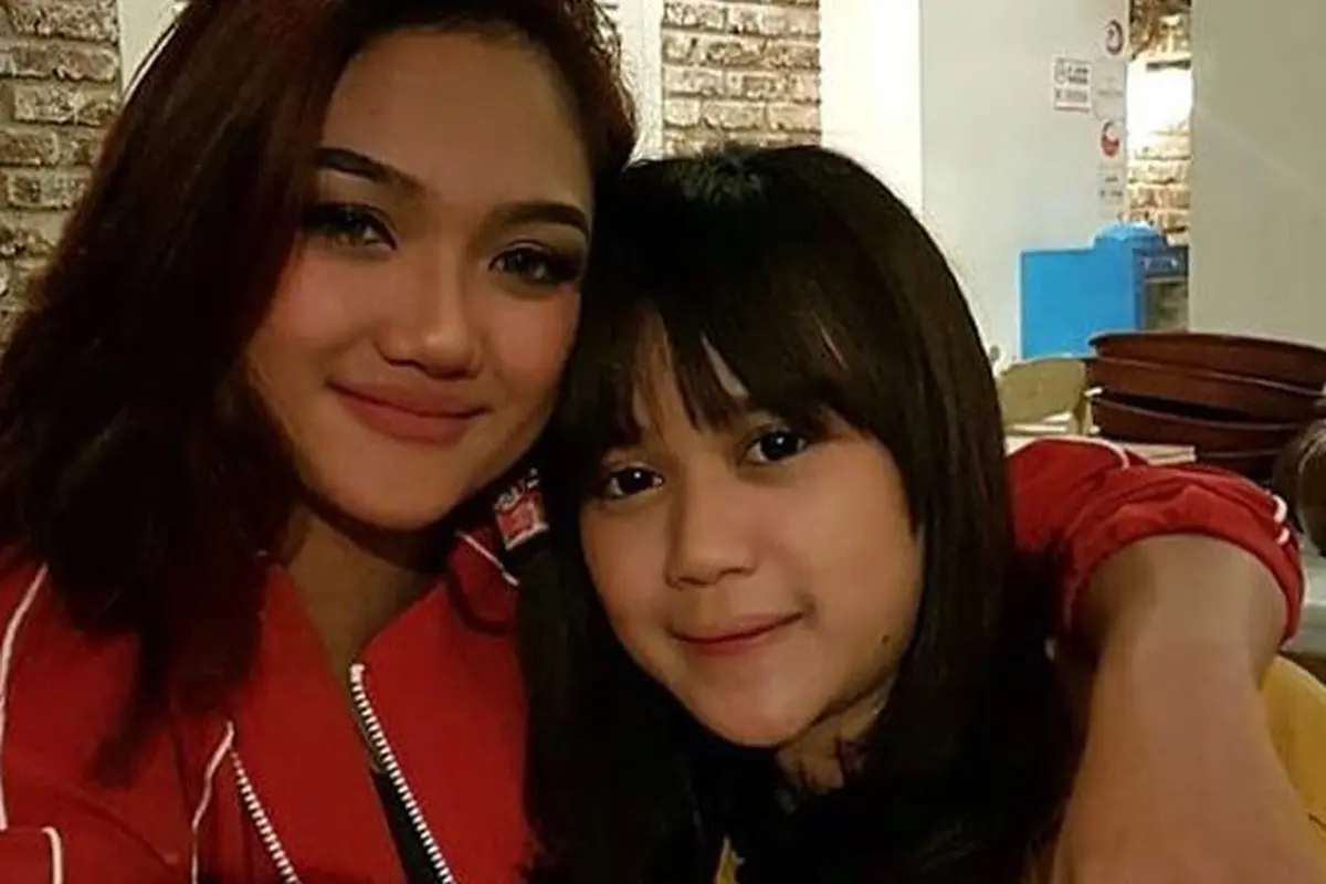 [Bintang] Lucunya Marion Jola dan Bianca Jodie Nyanyi Bintang Kecil