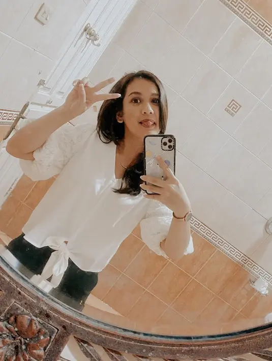 (Instagram/deaaannisa)