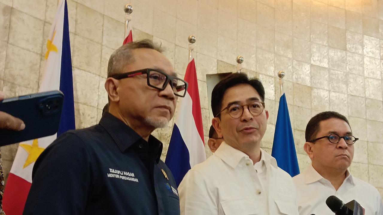 Menteri Perdagangan Zulkifli Hasan (Zulhas) menegaskan perlunya langkah tegas untuk menanggulangi masalah impor ilegal