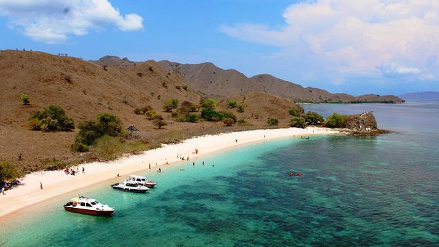 6 Pantai Pink Paling Indah Di Dunia Ada Di Indonesia Juga