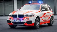 BMW X5 Dilucuti Habis Demi Jadi Ambulans