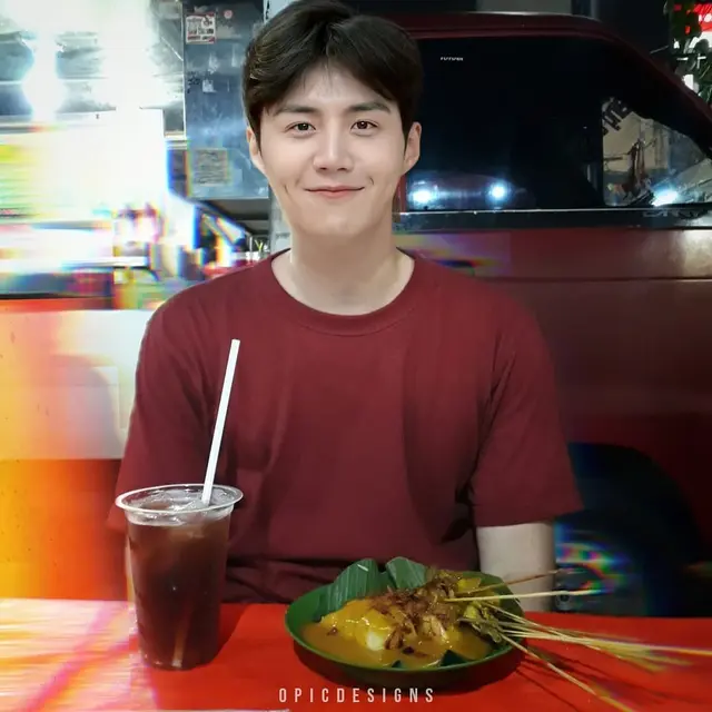 6 Editan Foto Kim Seon Ho Jika Bekerja di Indonesia, Pakai Seragam PNS Bikin Senyum