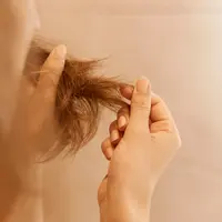 Cara Mengatasi Rambut Bercabang agar Rambut Kembali Sehat