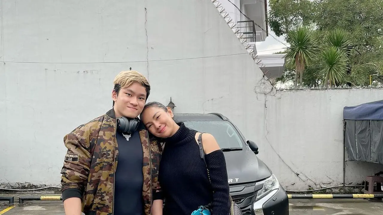 Kalina Oktarani dan Azka Corbuzier. (Foto: Dok. Instagram @kalinaocktaranny)