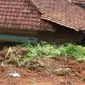 Tanah longsor di Kecamatan Cililin, Kabupaten Bandung Barat mengakibatkan puluhan rumah tertimbun. (Dok. BPBD KBB)