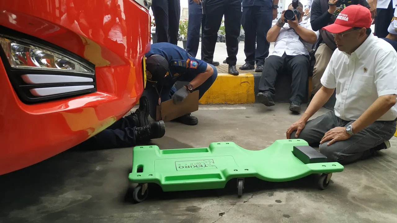 Menhub sidak armada bus di Terminal Pulo Gebang