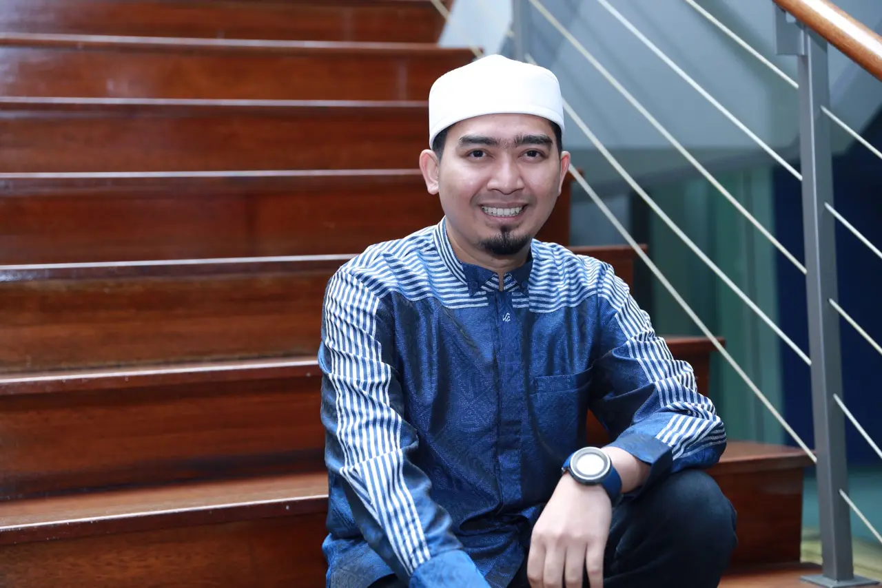Ustaz Solmed ikut memberikan pembekalan kepada finalis Puteri Muslimah Indonesia 2017. (Galih W Satria/Bintang.com)