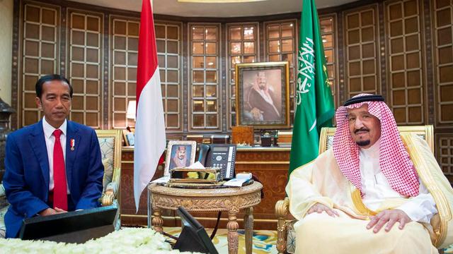 Presiden Jokowi bertemu Raja Salman bin Abdulaziz. (Alekhbariyahtv)