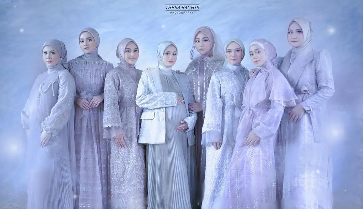 Pulasan makeup flawless oleh@victoria_makeupatelier  menyempurnakan penampilan mereka.  [Foto: IG/dierabachir].