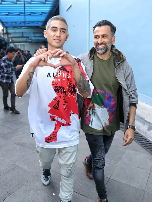 Axel Matthew anak Jeremy Thomas kembali berkumpul bersama keluarganya. Ia telah bebas setelah mendapatkan vonis empat bulan di potong masa tahanan. (Adrian Putra/Bintang.com)