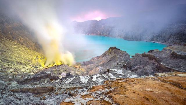 Wisata Alam Kawah Gunung Ijen Sudah Dibuka Kembali, Pengunjung Dibatasi