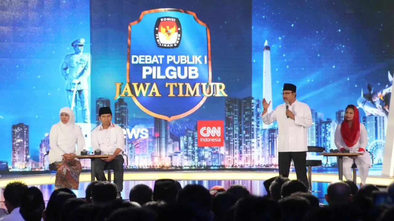 Debat kandidat pemilihan gubernur dan wakil gubernur (Pilgub) Jawa Timur. (Liputan6.com/Dian Kurniawan)