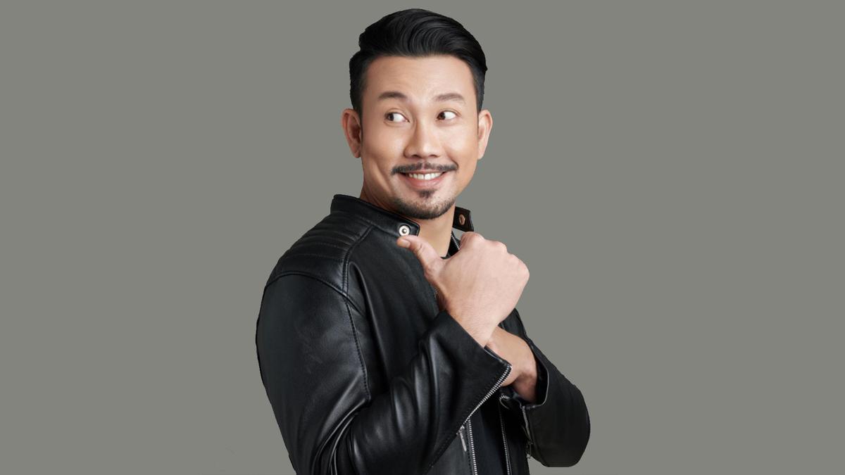 Lika-liku Hidup Denny Sumargo: Dari Tidur di Teras Orang hingga Bertemu Ayah di Usia Dewasa