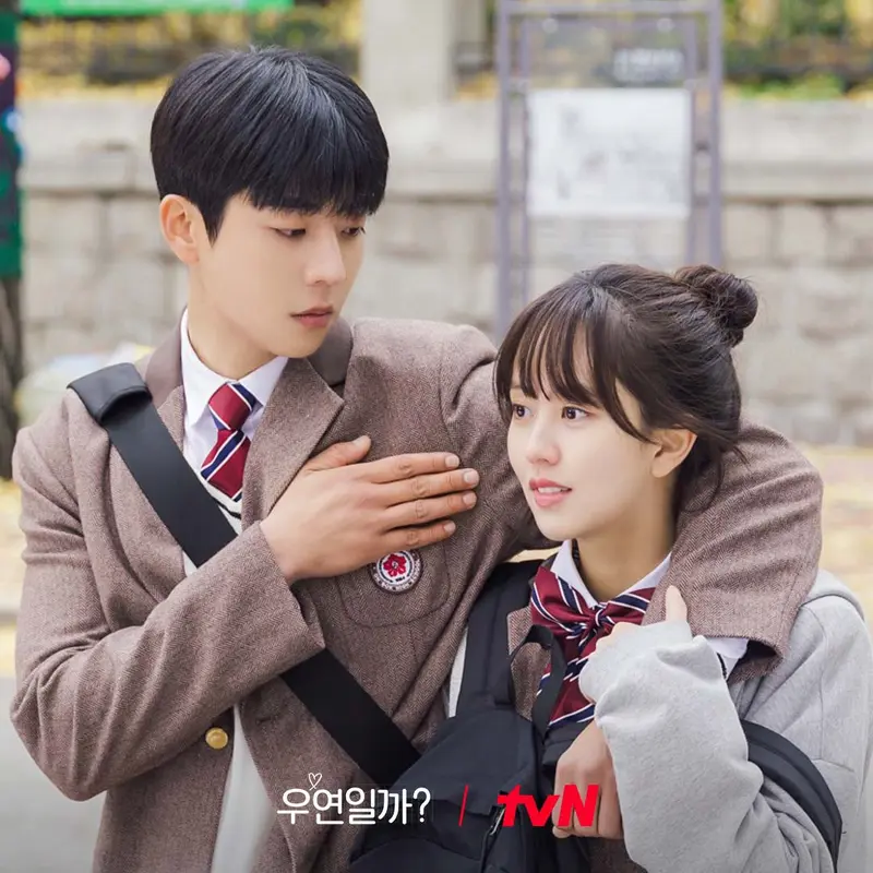 Chae Jong Hyeop dan Kim So Hyun dalam drakor Serendipity’s Embrace. (tvN via Soompi)