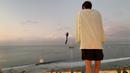 Saat menjalani pemotretan di Bali beberap waktu lalu, ia juga menyempatkan diri untuk bersantai dan berlibur. Lee Min Ho juga mengunggah beberapa aktifitasnya saat di Bali, seperti menikmati pemandangan pantai Bali. (Liputan6.com/IG/@actorleeminho)
