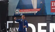 Ketua Umum Partai Demokrat Agus Harimurti Yudhoyono (AHY) saat pidato di kantor DPP Partai Demokrat, Jakarta, Jumat (8/3/2024). (Merdeka.com/Alma Fikhasari)
