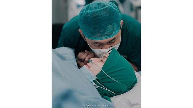 Belum Bertemu Bayinya Usai Melahirkan, Ini 6 Potret Terbaru Zaskia Adya Mecca