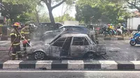 Mobil Tua Baru Dibeli Terbakar di Jalan Margonda Depok, Picu Kemacetan hingga 2 Kilometer