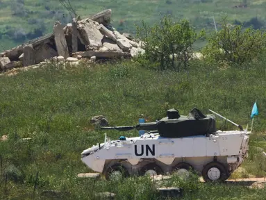 Pasukan Perdamaian Perserikatan Bangsa Bangsa (PBB) di Lebanon (United Nations Interim Force in Lebanon/UNIFIL) terlihat dari Israel Utara, saat beroperasi di Lebanon Selatan, pada Rabu 29 April 2026. Meningkatnya ketegangan antara militer Israel dan kelompok Hizbullah berimbas pada keberadaan Pasukan Perdamaian Perserikatan Bangsa Bangsa (PBB) di Lebanon (United Nations Interim Force in Lebanon/UNIFIL). (AP Photo/Ariel Schalit)