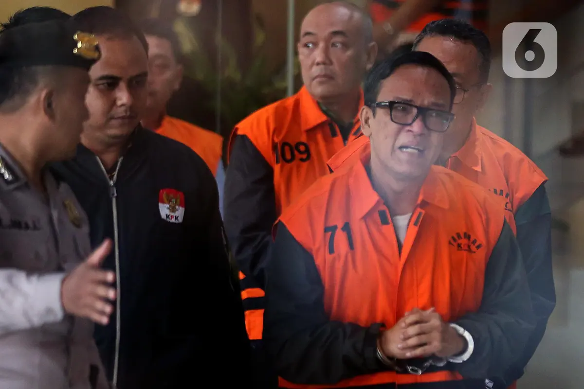 Ditahan KPK, Wamenaker Immanuel Ebenezer Menangis