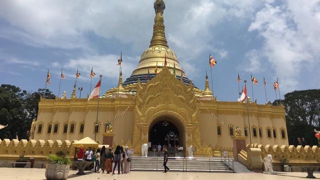 Pagoda Taman Alam Lumbini