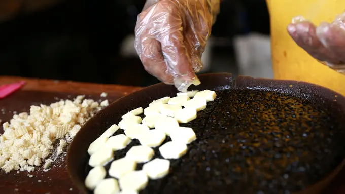 Review Kuliner, Kedai Martabak yang 'Lahir' dari Sebuah Film