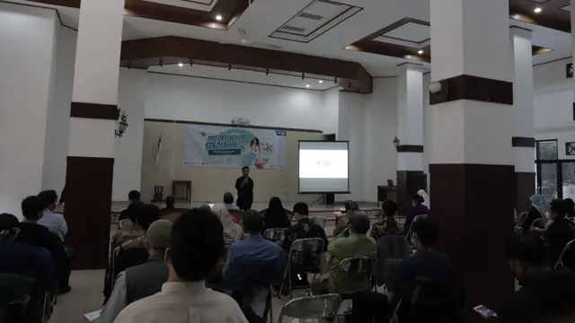 Ayo Digitalkan Sekolahmu” yang dilaksanakan pada 29 Maret 2022 di Balai Patriot Kota Bekasi dan 31 Maret 2022 di Aula Kantor Disdik Kota Bogor.