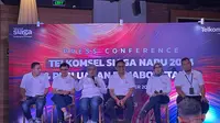 Telkomsel menggelar press conference tentang kesiapan jaringan menjelang Natal dan Tahun Baru yang dihadiri oleh Direktur Network Telkomsel Indra Mardiatna (tengah).  (Liputan6.com/ Agustin Setyo Wardani)