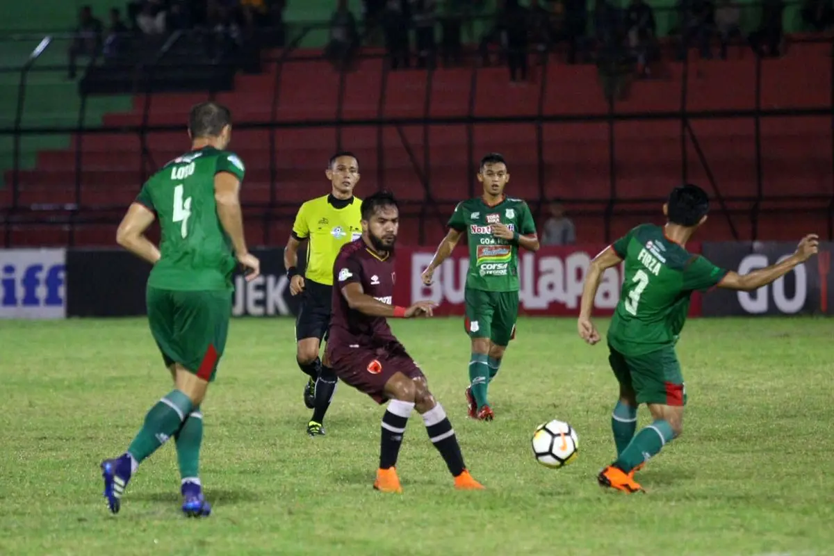 PSMS Medan vs PSM Makassar