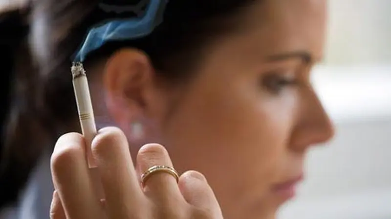 Merokok Mengurangi Tingkat Kesuburan pada Wanita