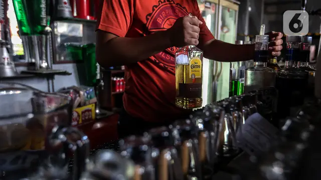 Jokowi Cabut Izin Investasi Miras