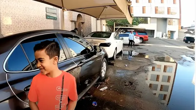 Farid bocah 8 tahun jadi miliarder di Arab Saudi. (YouTube/Faiz Slamet)