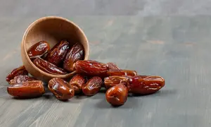 Ilustrasi kurma. (Image by azerbaijan_stockers on Freepik)