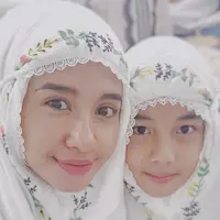 Laudya Cynthia Bella dan Engku Aleesya [foto: instagram/laudyacynthiabella]