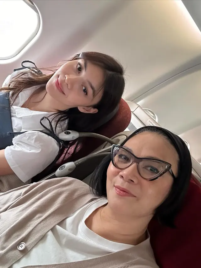 7 Potret Dian Nitami Usai Jalani Operasi Plastik Face Lifting, Tampil Makin Muda