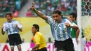 3. Hernan Crespo (Argentina) - Pensiun dari Timnas Argentina pada 2007. Tampil pada tiga edisi Piala Dunia, 1998, 2002 dan 2006. Selama babak kualifikasi mampu mencetak 19 gol dari 33 laga, dengan ratio 0,58 gol per-laga. (AFP/Omar Torres)