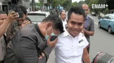 Mantan pilot citilink menghindar saat ditanya wartawan usai diperiksa BNN 