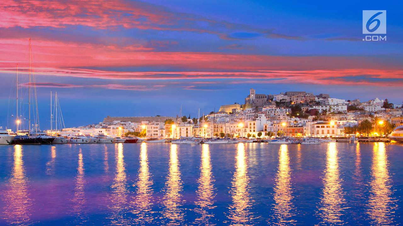 Ilustrasi Ibiza