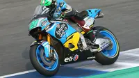 Pembalap Marc VDS, Franco Morbidelli saat beraksi dalam tes pramusim MotoGP 2018 di Sirkuit Buriram, Thailand. (Twitter/Marc VDS)